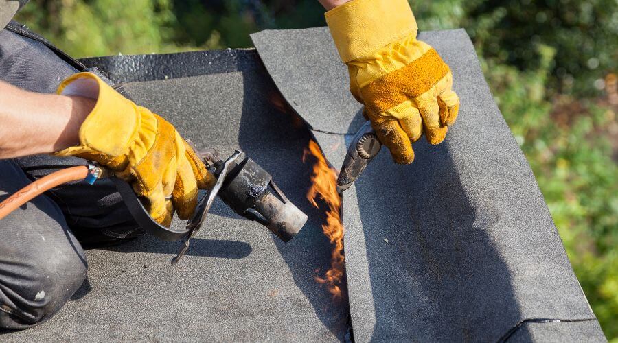 Professional residential roofers in Kansas City, MO